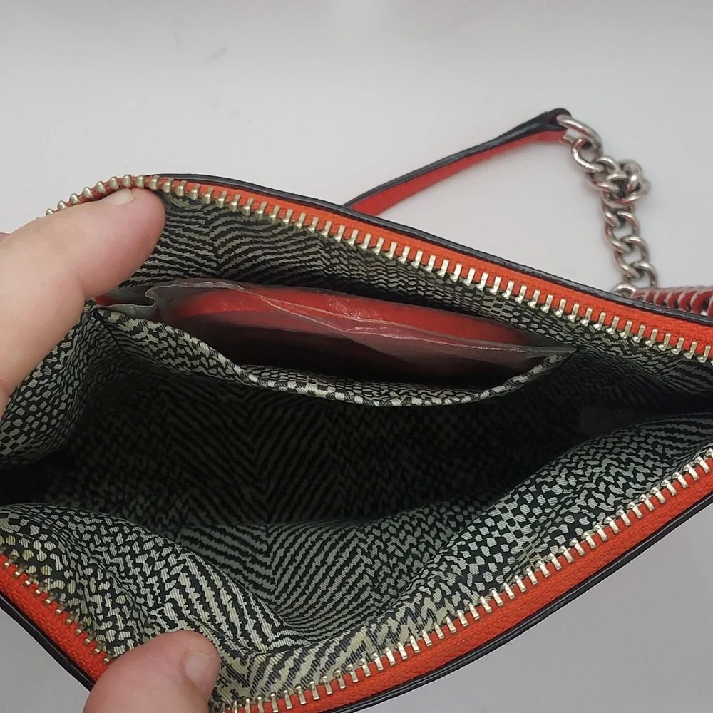 Rebecca Minkoff leather and‎ chain cross body bag. - Picture 4 of 5